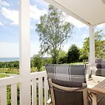 mit Meerblick und Balkon, gratis Nutzung vom AHOI Erlebnisbad und Sauna in Sellin - Meeresblick FeWo 26 * Goehren (Ruegen)