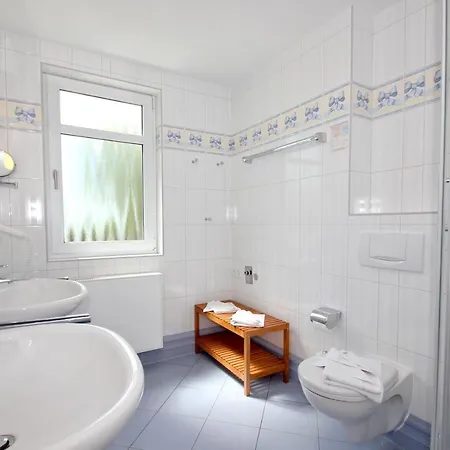 Apartment Mit Meerblick Und Balkon, Gratis Nutzung Vom Ahoi Erlebnisbad Und Sauna In Sellin - Meeresblick 26