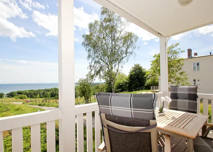 Mit Meerblick Und Balkon, Gratis Nutzung Vom Ahoi Erlebnisbad Und Sauna In Sellin - Meeresblick 26 * Göhren