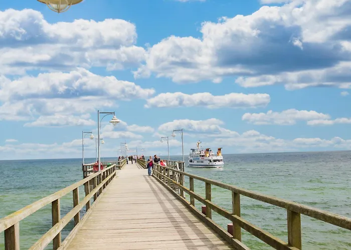 Apartman Mit Meerblick Und Balkon, Gratis Nutzung Vom Ahoi Erlebnisbad Und Sauna In Sellin - Meeresblick 26 Göhren